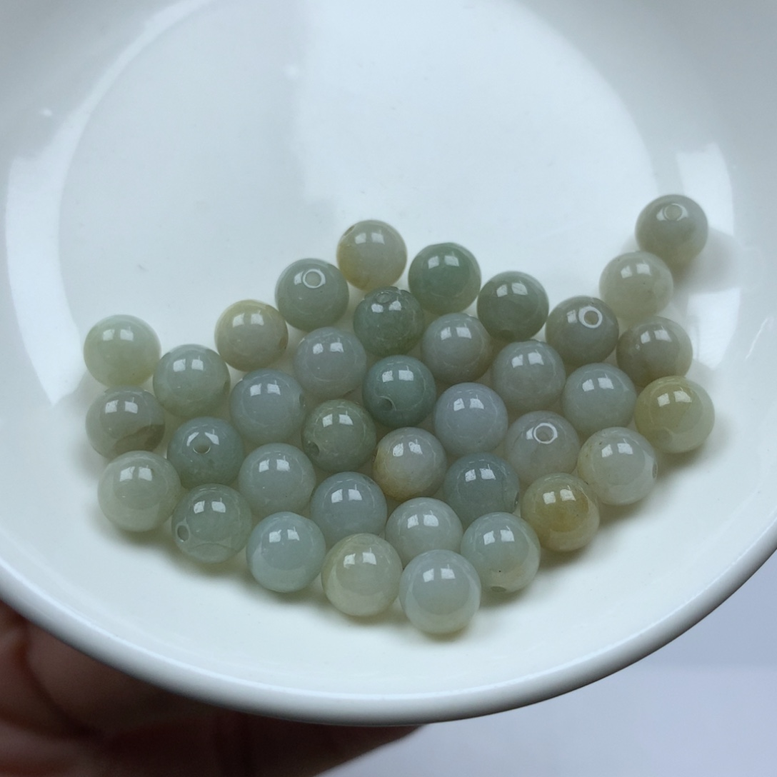 翡翠颈饰未镶嵌卡6➕。35颗。单圈 
