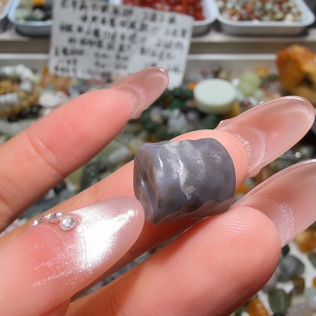 和田玉未镶嵌珠宝奇石