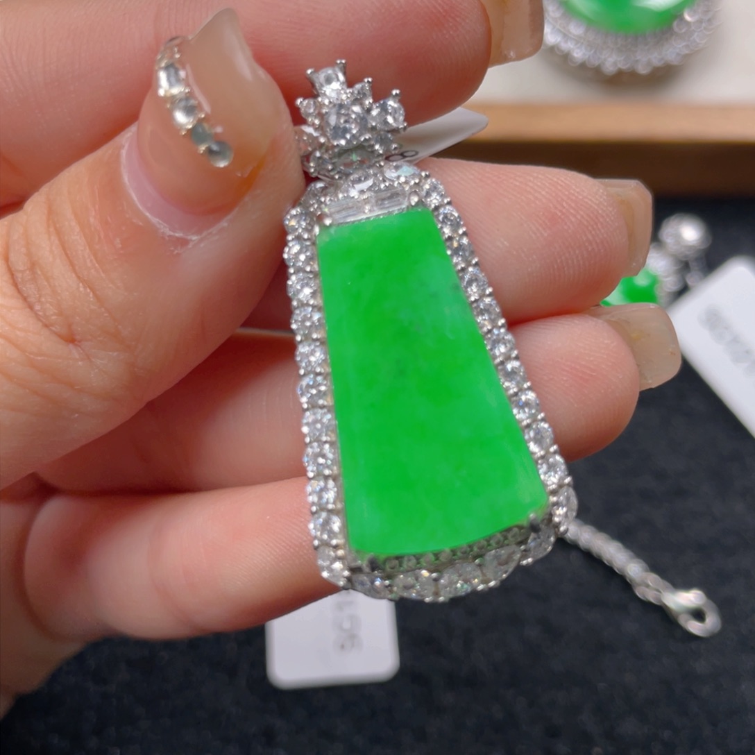 翡翠颈饰银S925镶嵌b b n n n