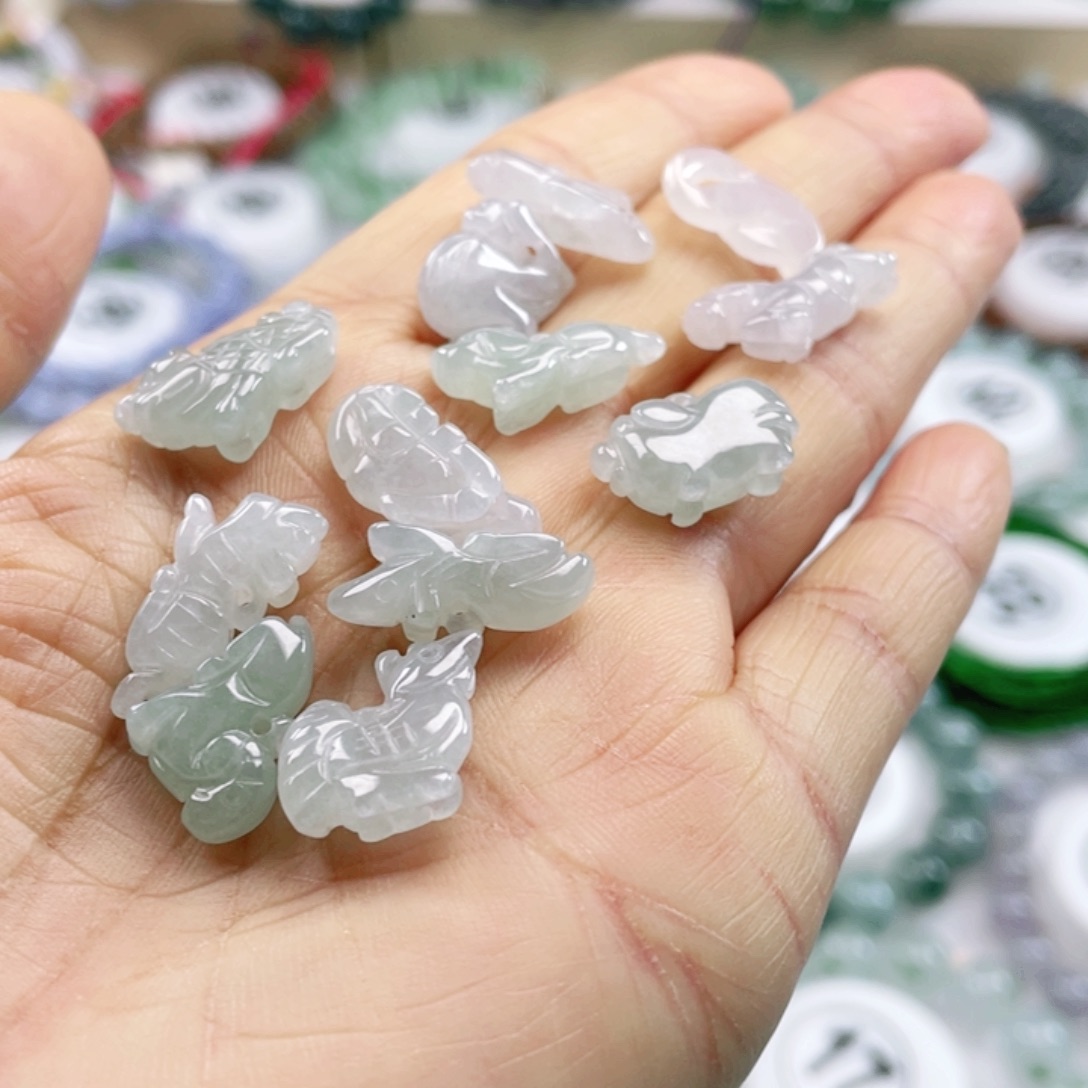 翡翠手链未镶嵌天然翡翠12生肖小吊坠