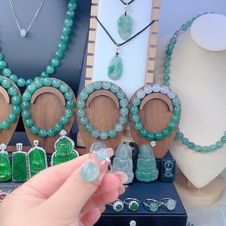 石英质玉未镶嵌戒指