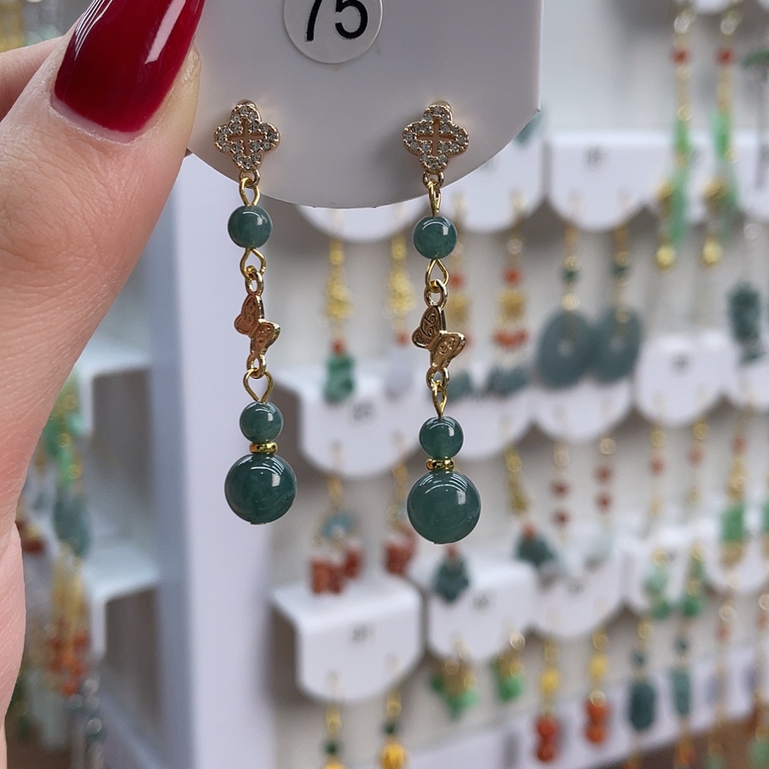 翡翠未镶嵌耳饰75