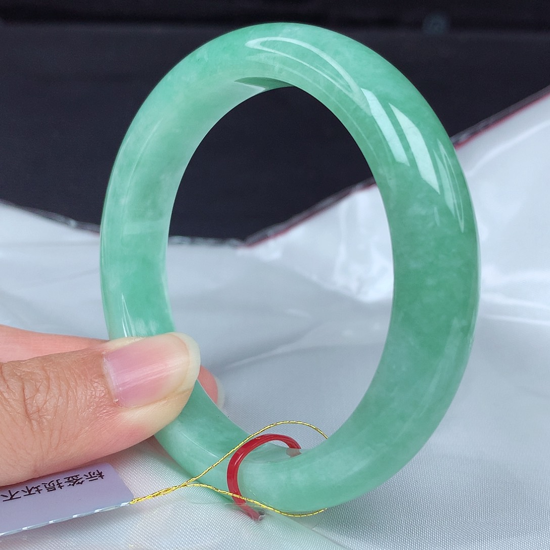 翡翠未镶嵌手镯58圈1813