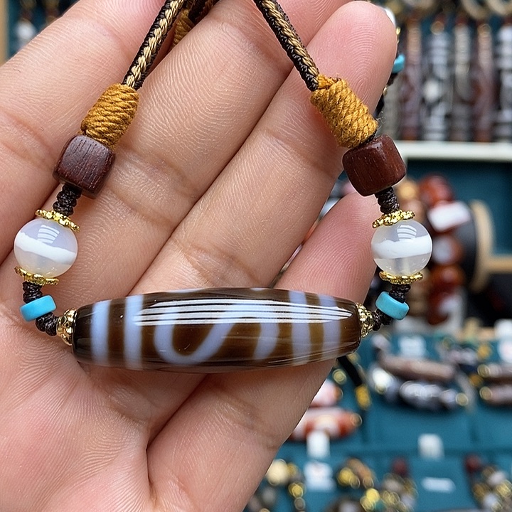 玛瑙/玉髓颈饰合金