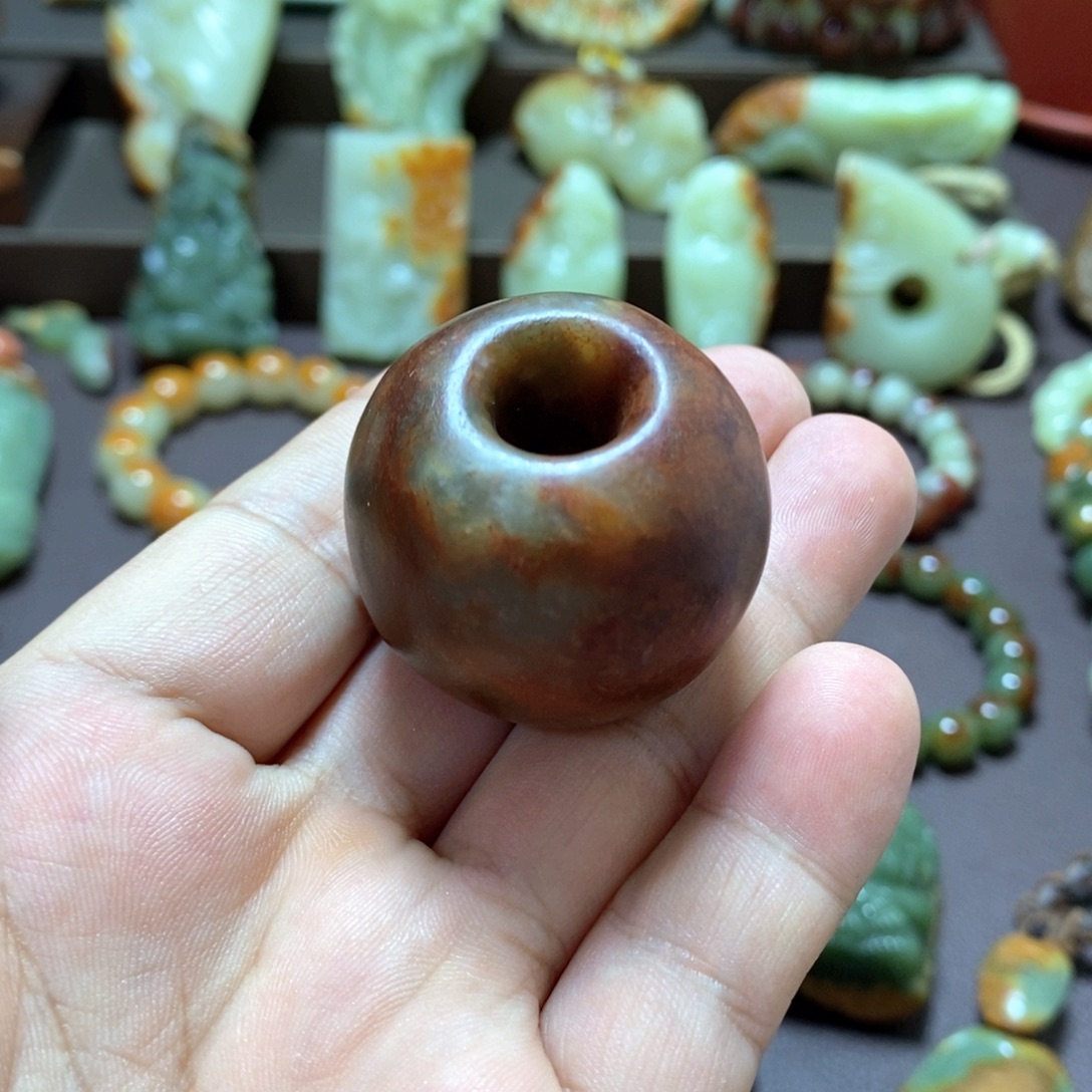 未镶嵌透闪石质玉把件