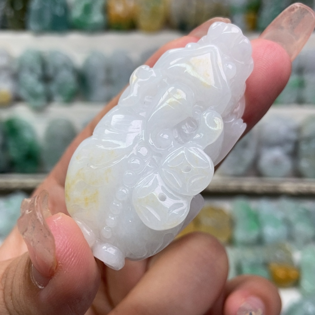 吊坠(赠链)未镶嵌翡翠