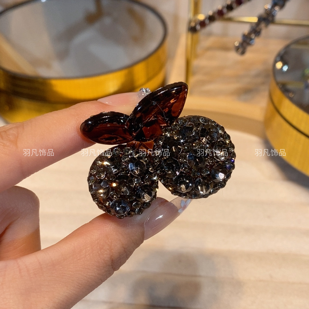 羽凡设计原创樱桃发夹休闲风发卡网红4厘米碎发夹满钻气质时尚