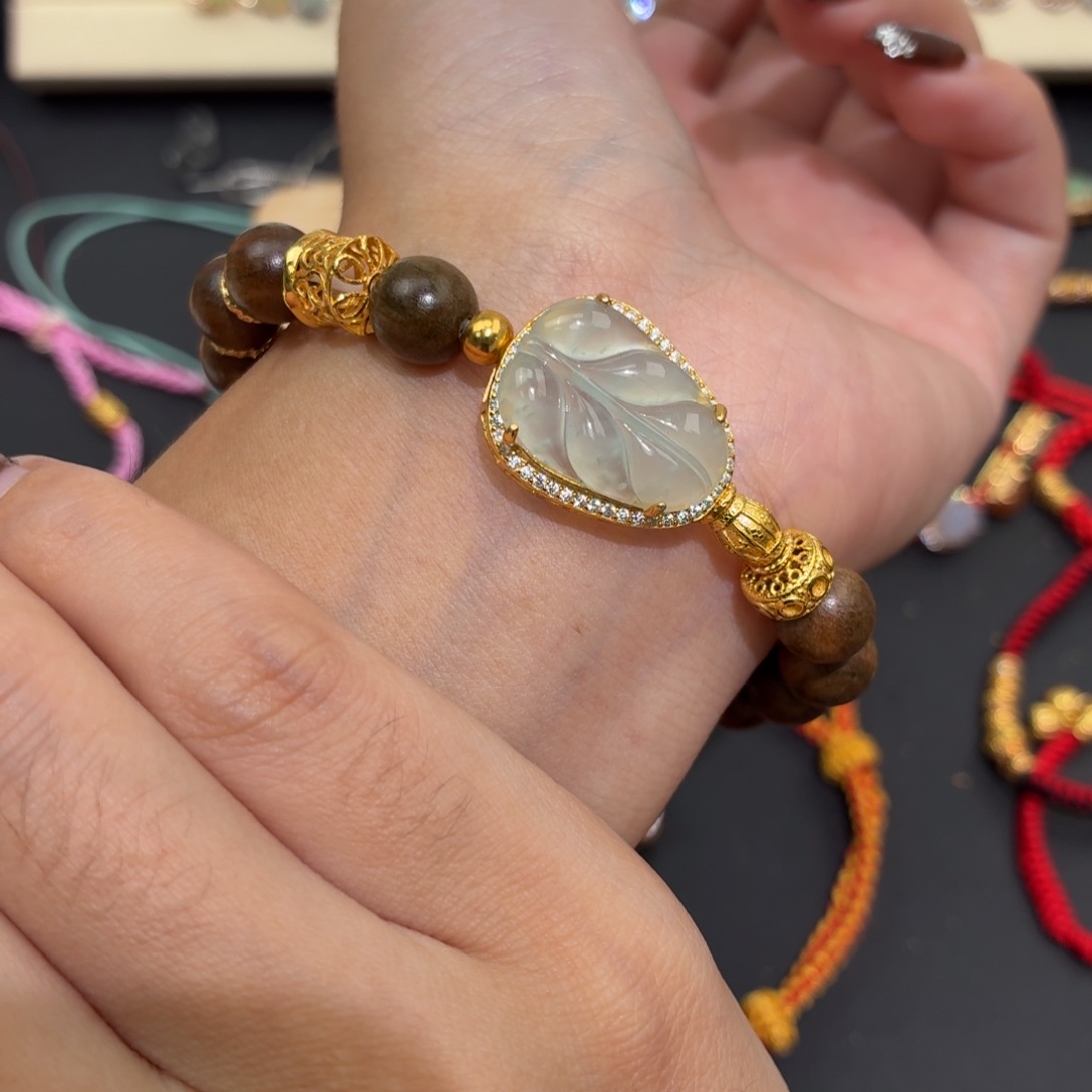 翡翠银S925镶嵌颈饰