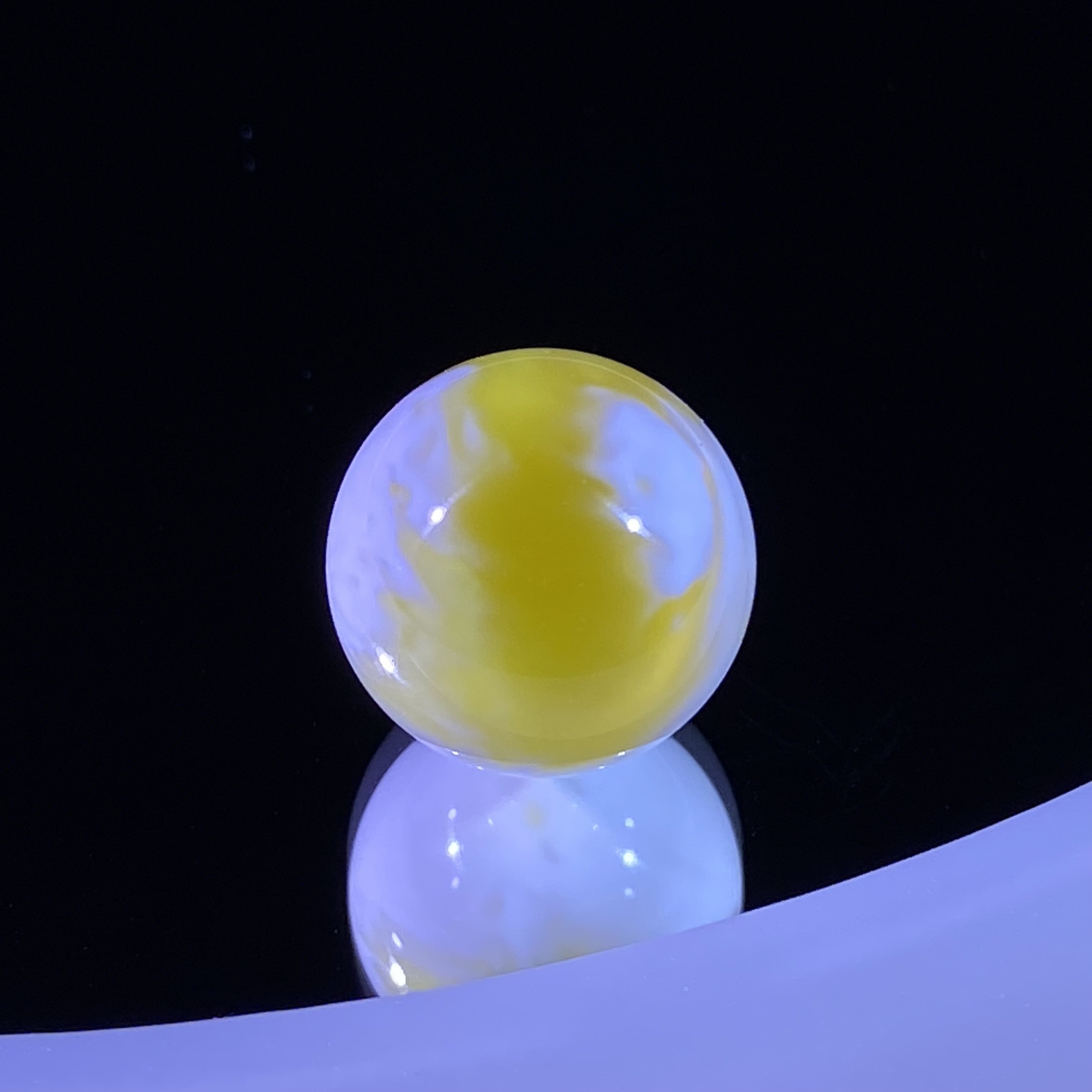 14.2mm金漆白溶洞蜜蜡圆珠 除了金溶洞就是油漆白