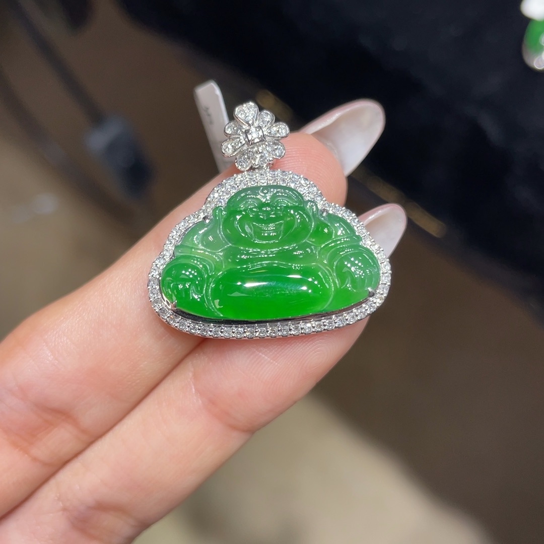 翡翠颈饰18K金镶嵌天然缅甸翡翠a货