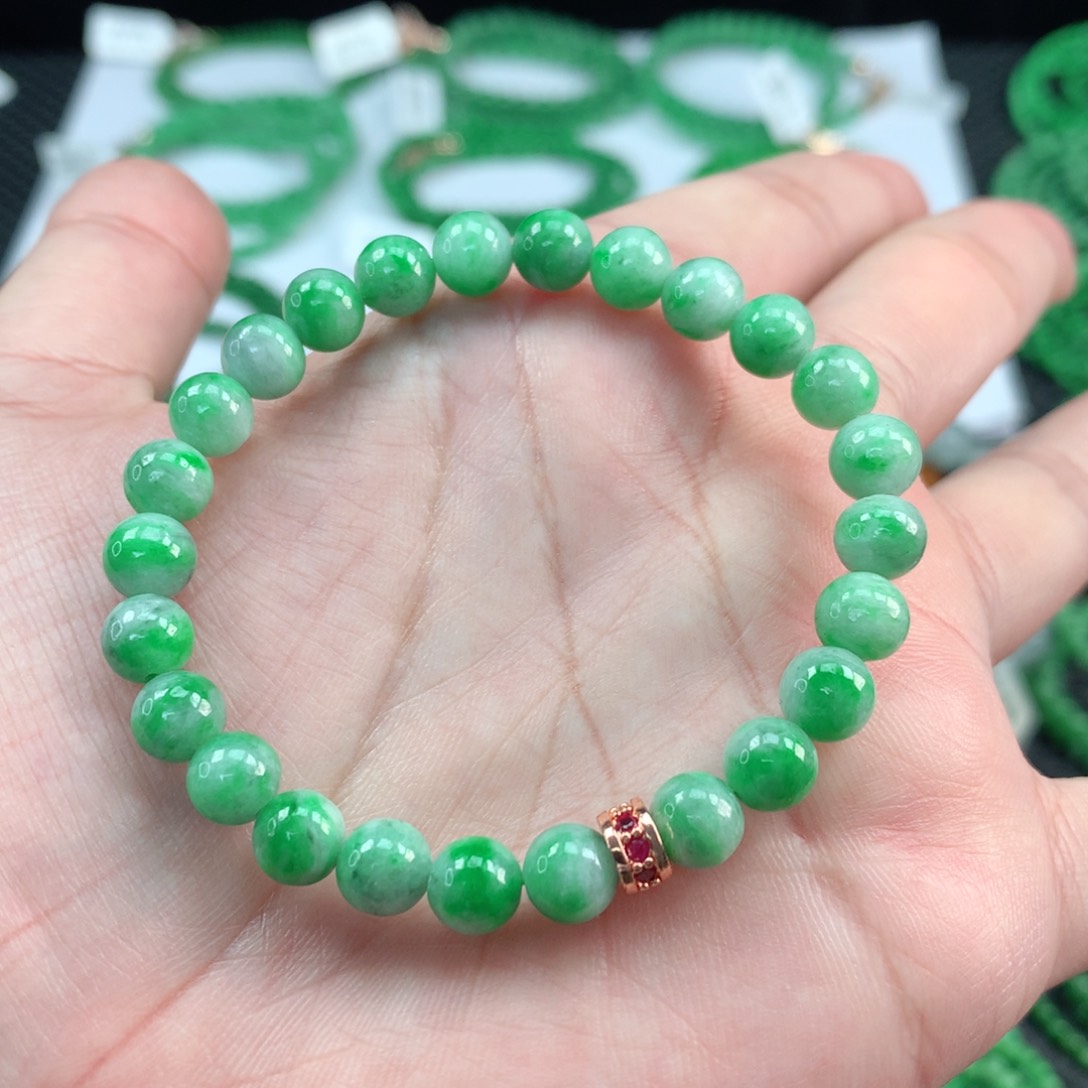 翡翠手链未镶嵌翡翠