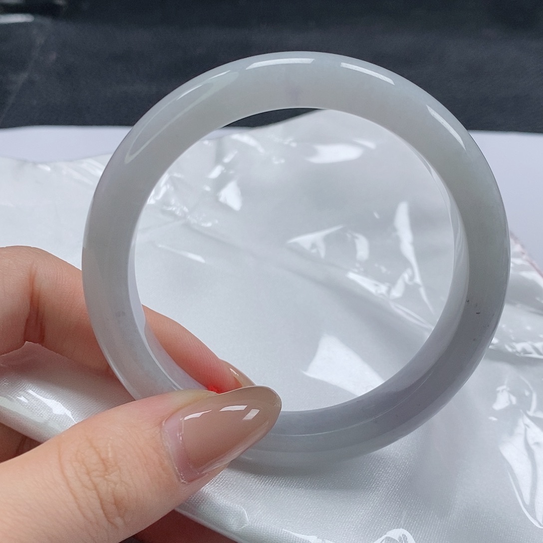【闪购商品】翡翠手镯未镶嵌400号