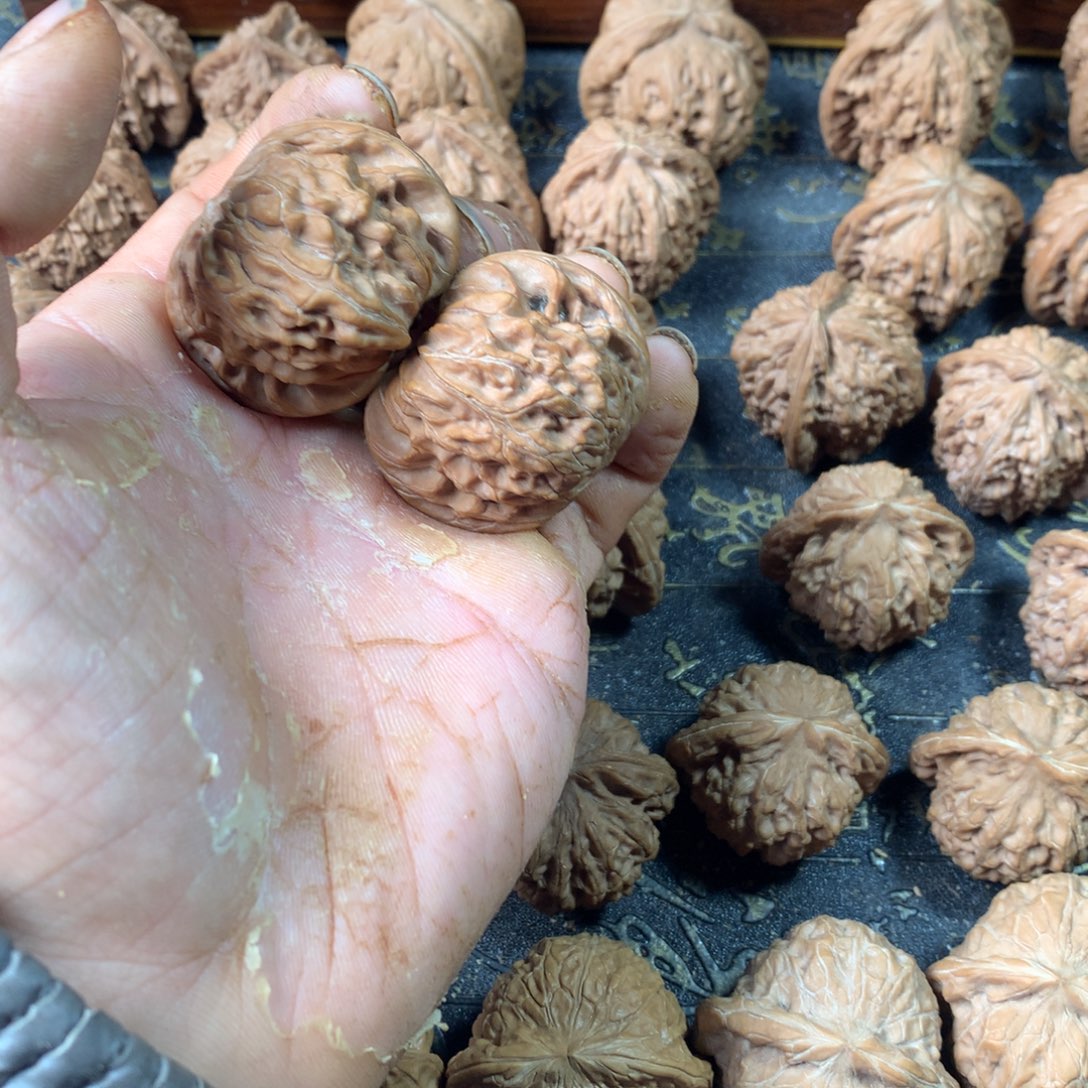 吊坠猴头核桃文玩核桃磨盘狮子头42