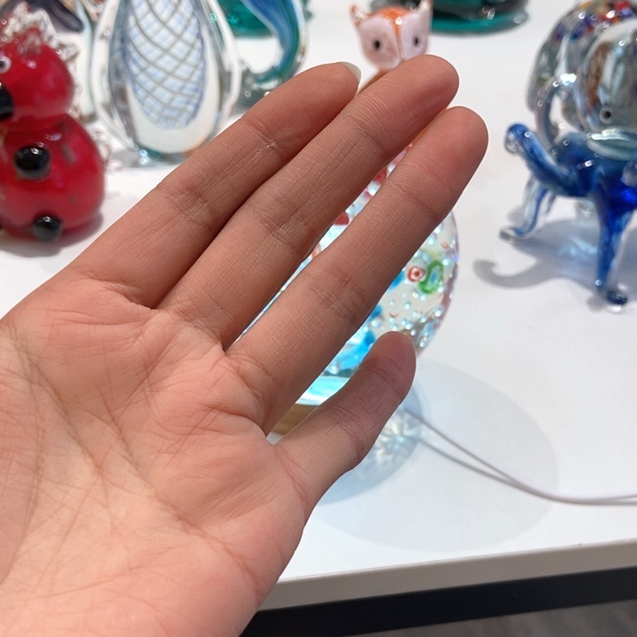 晓***Y琉璃手工艺品微瑕