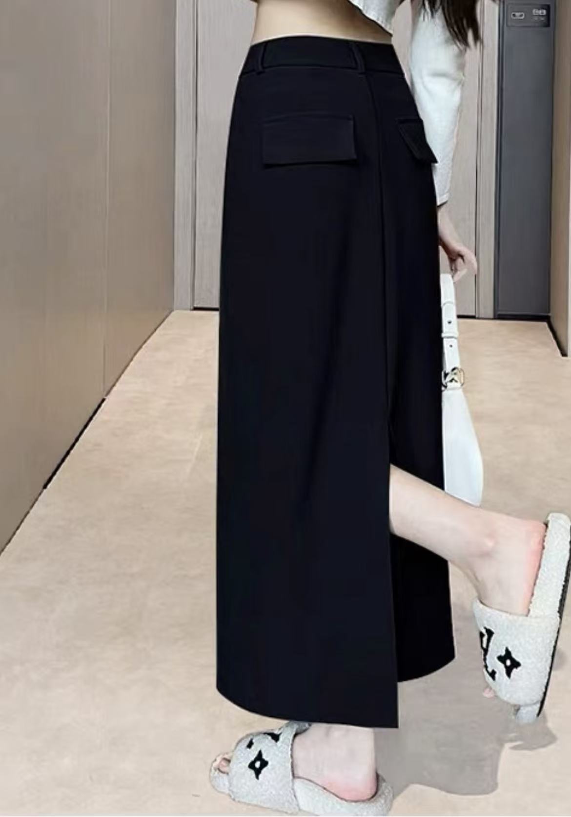 婷姐同款2025秋冬高腰御姐风后开叉显瘦气质西装半身裙