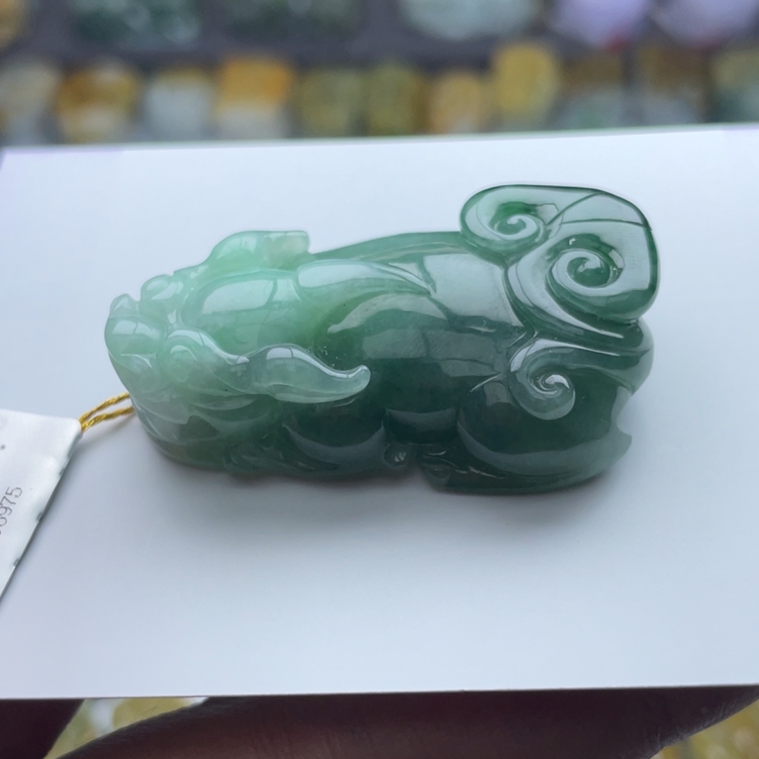 翡翠颈饰未镶嵌貔貅