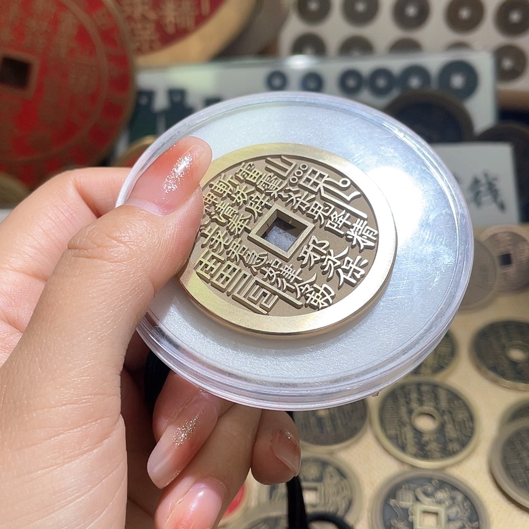 铜现代失腊工艺品