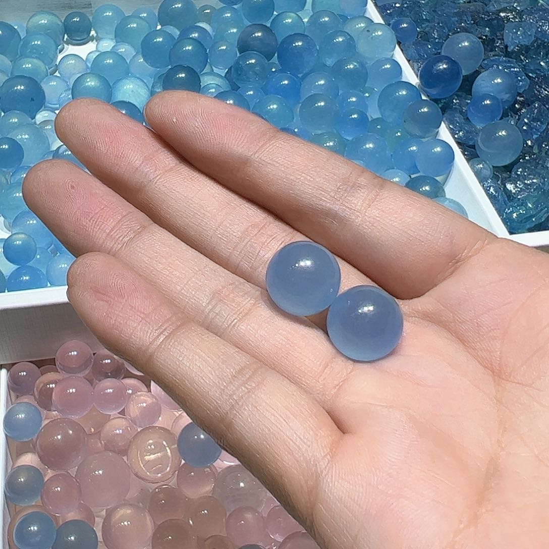 水晶手链未镶嵌和***?13.5mm两个