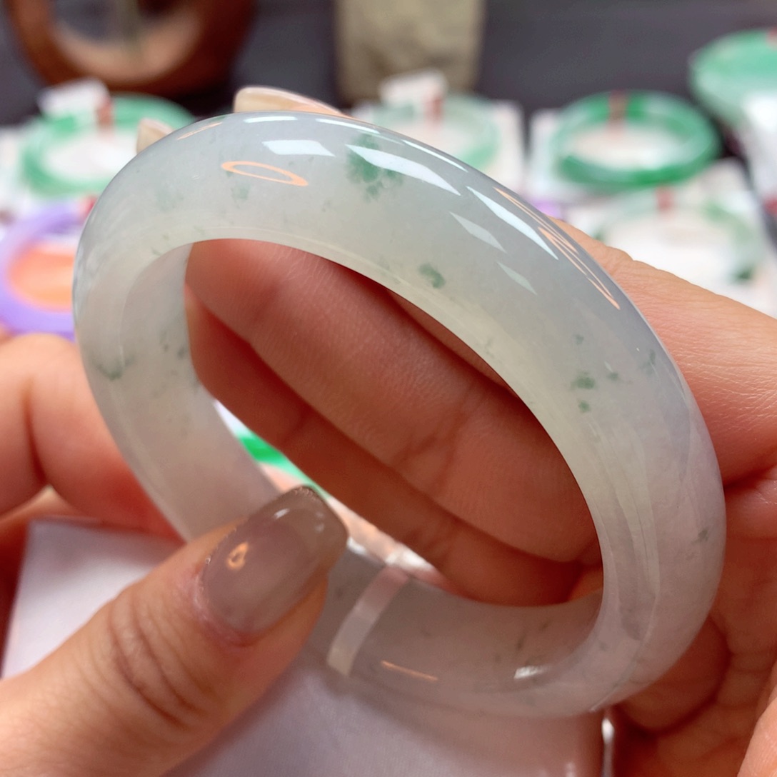 翡翠手镯未镶嵌56正9号88