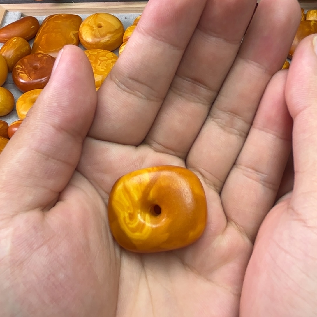 未镶嵌吊坠(不含链)蜜蜡