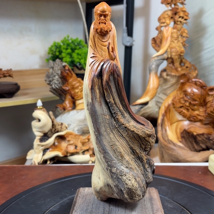 柏木（崖柏）vjhhjhhjjj