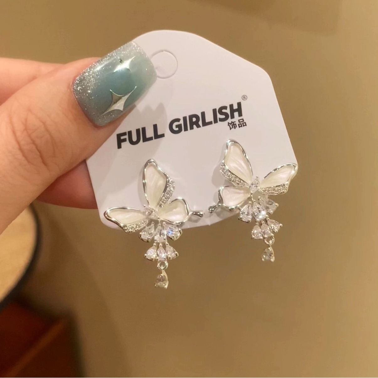 铜合金合成锆石耳饰 超仙气质流苏蝴蝶耳环时尚百搭耳钉W224甜美