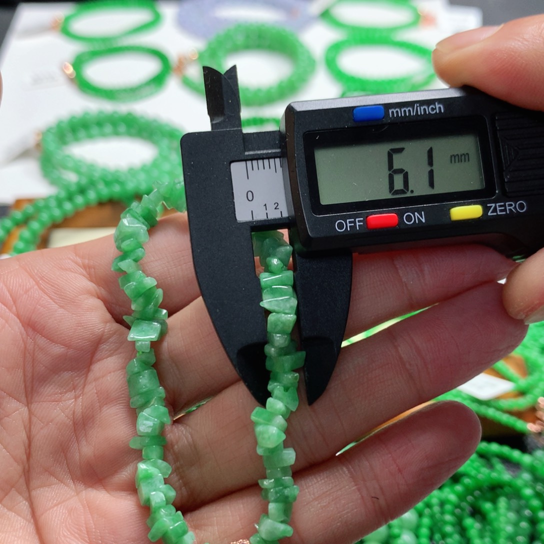 翡翠未镶嵌手链翡翠