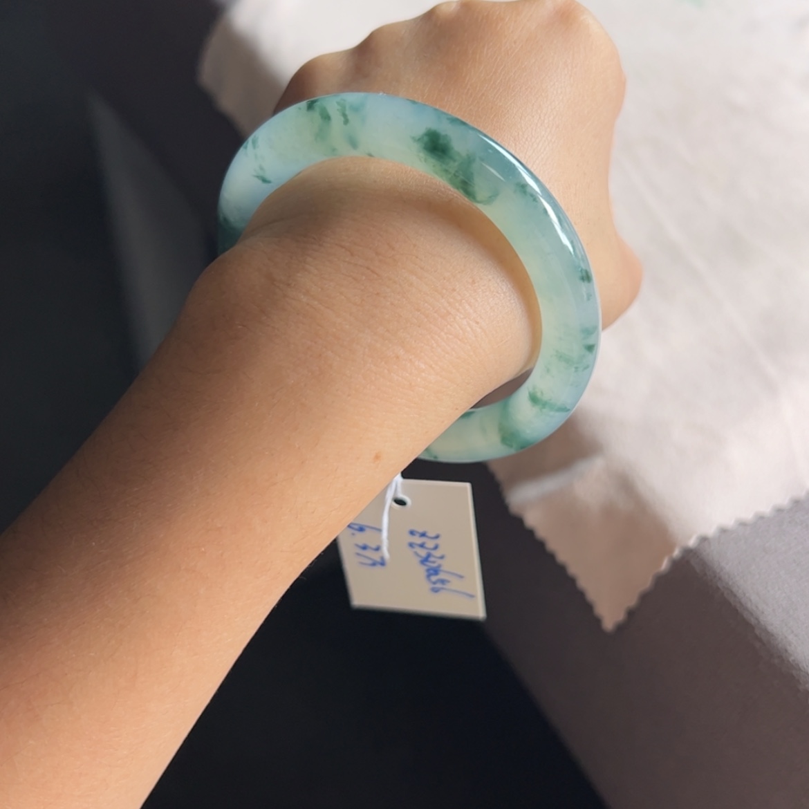 【闪购商品】翡翠手镯未镶嵌冰飘花