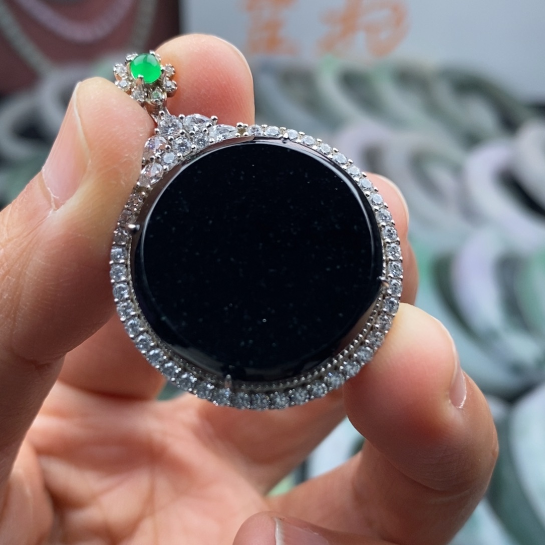 翡翠颈饰未镶嵌挂件