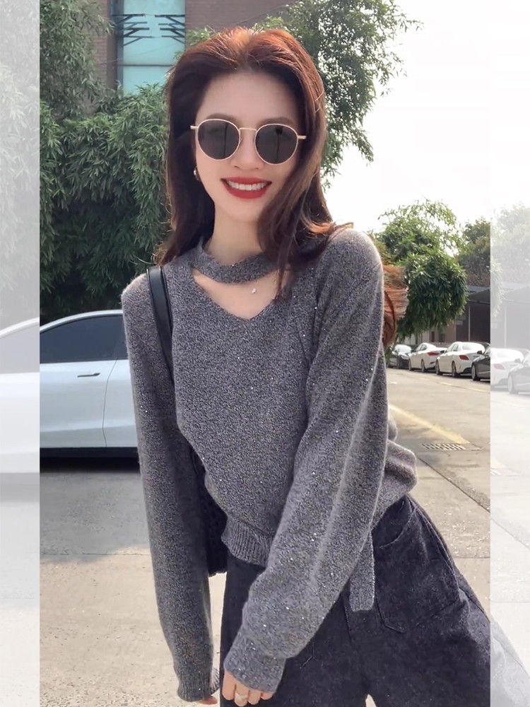 法式灰色挂脖v领软糯长袖针织衫女秋冬慵懒风宽松奶呼呼加厚上衣