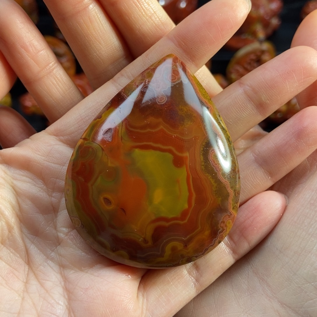 玛瑙/玉髓颈饰未镶嵌