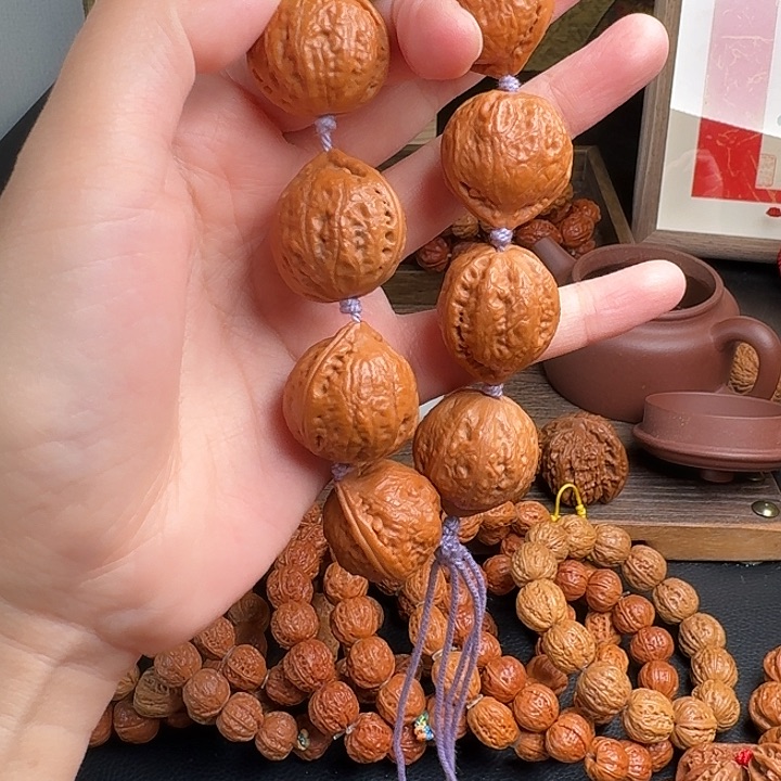 文玩核桃手串桃心