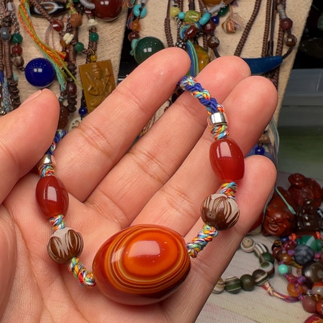 玛瑙/玉髓颈饰未镶嵌