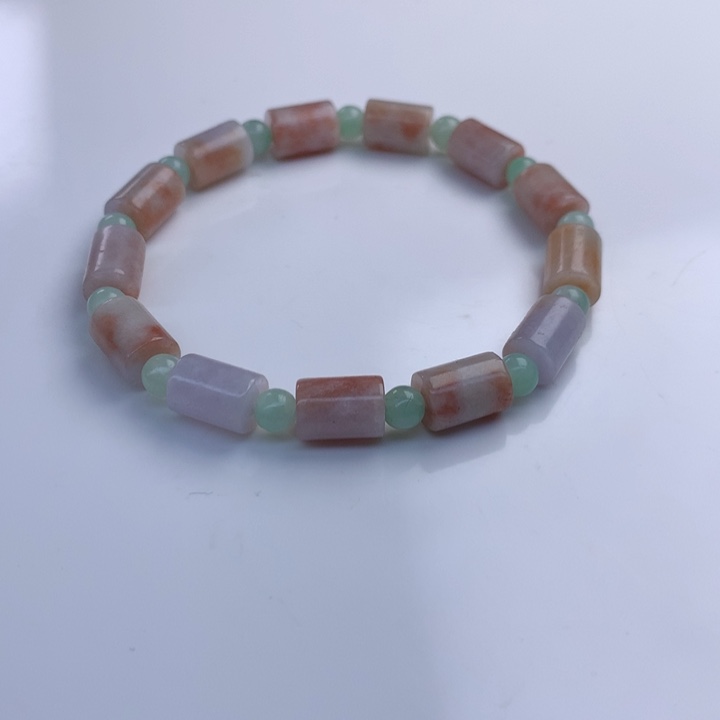 翡翠手串未镶嵌8.3mm！