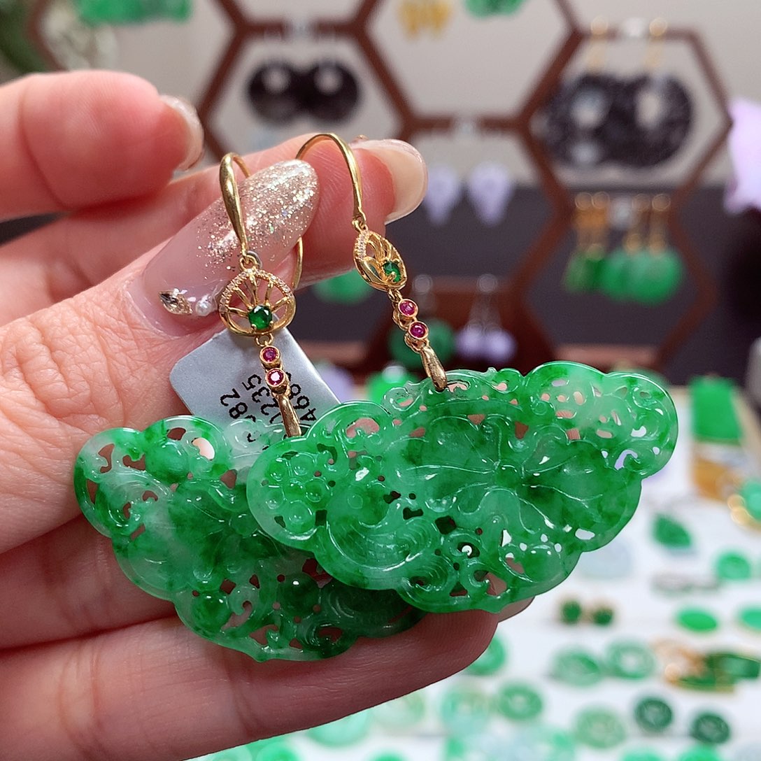 翡翠耳饰18K金镶嵌天然翡翠