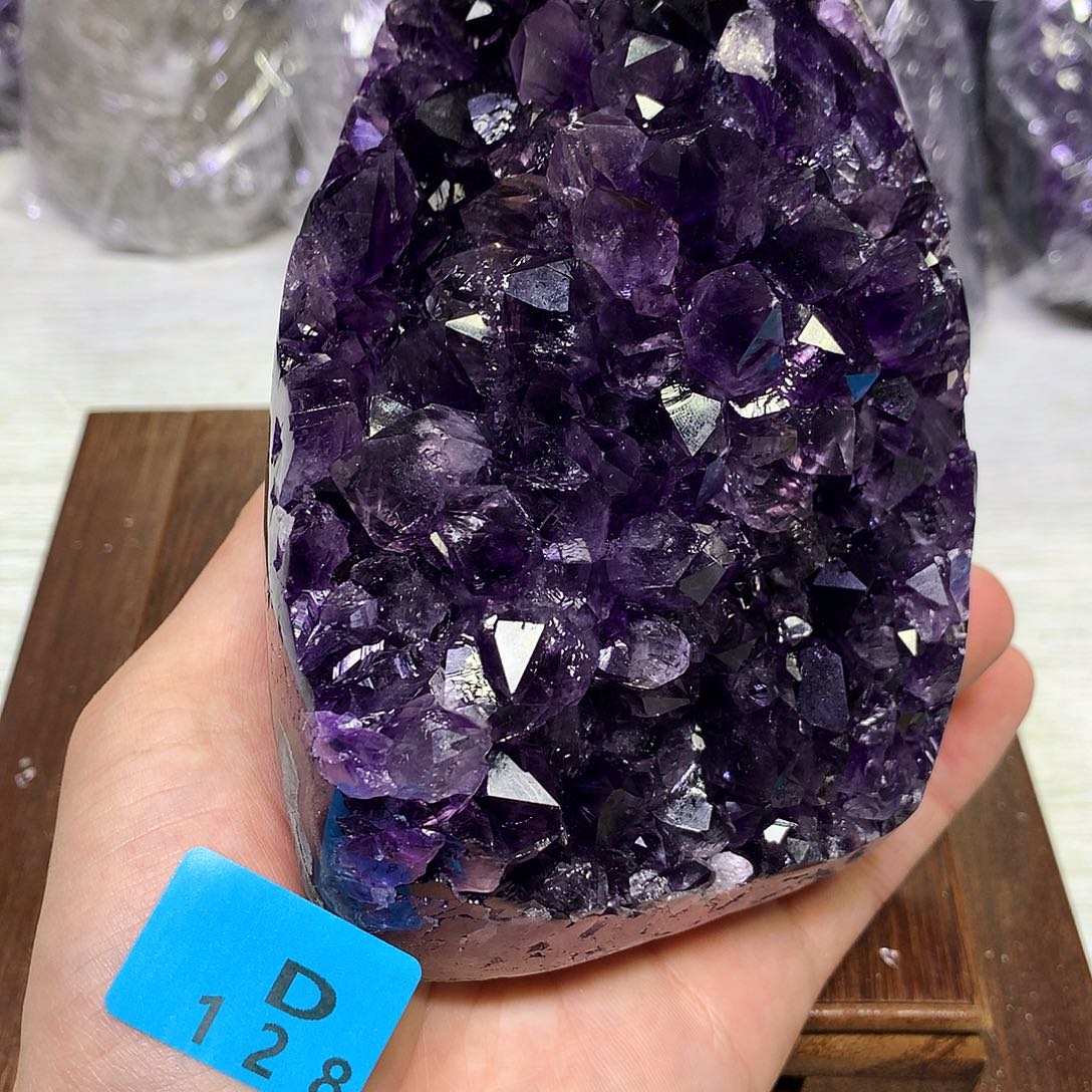 紫晶大型摆件（非配饰）未镶嵌