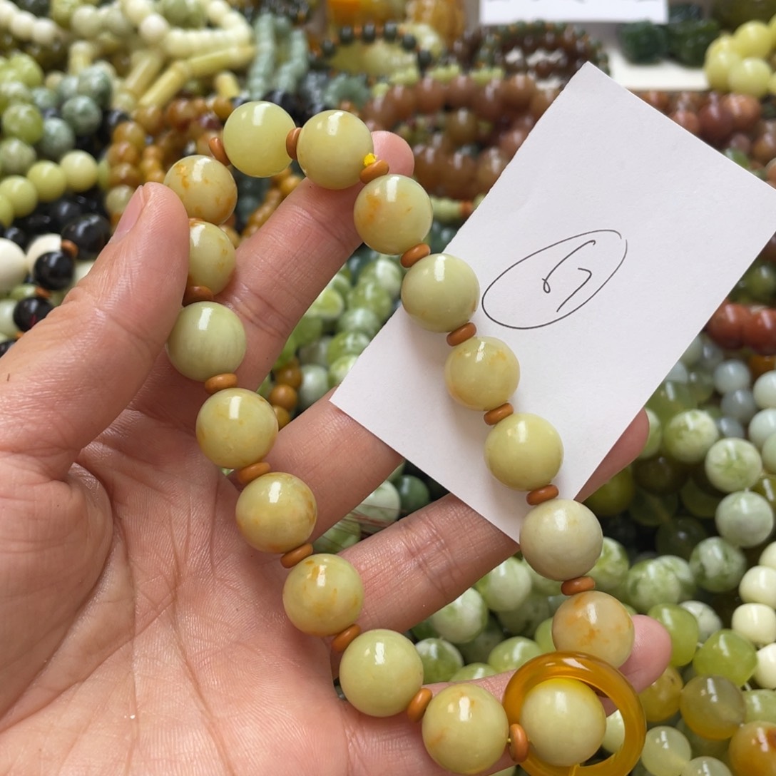 蛇纹石玉手链未镶嵌