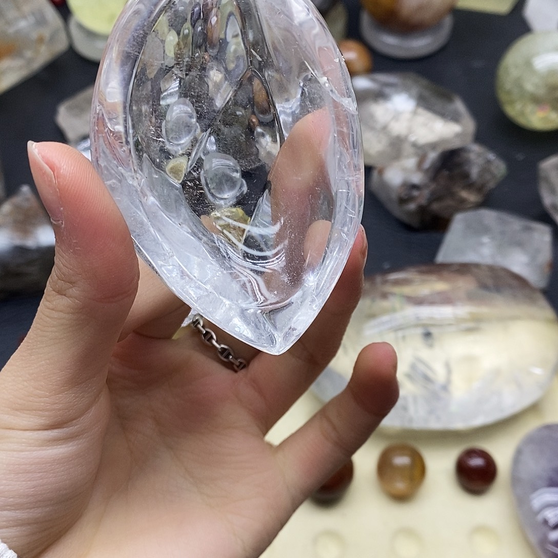 天***骏珠宝半成品水晶未镶嵌132水晶石