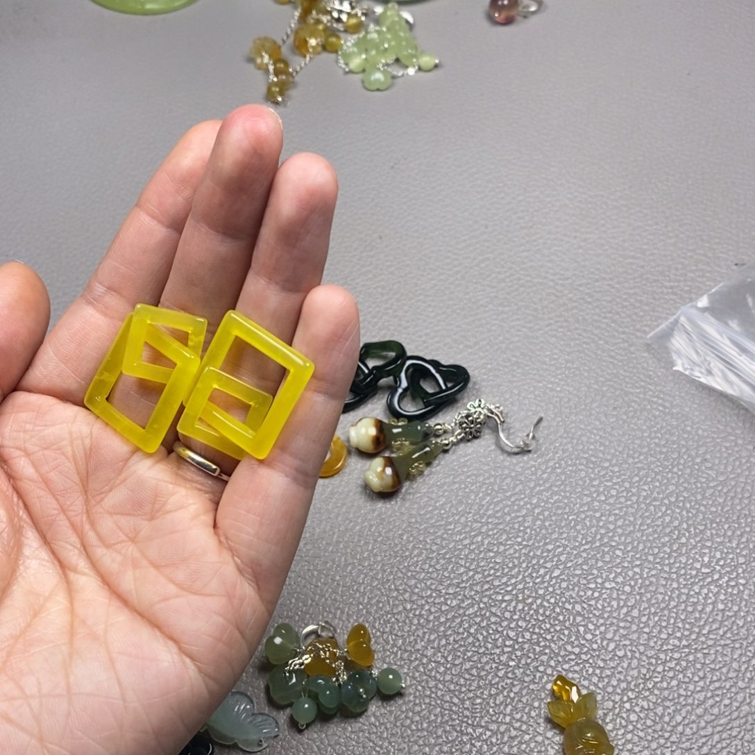 蛇纹石玉未镶嵌挂件耳饰耳环项链