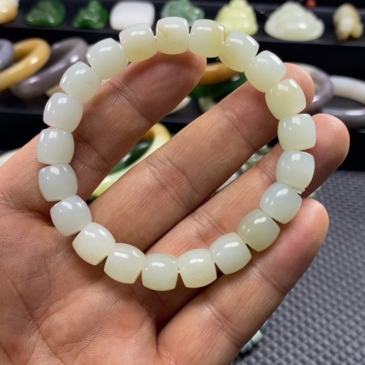 和田玉未镶嵌手链