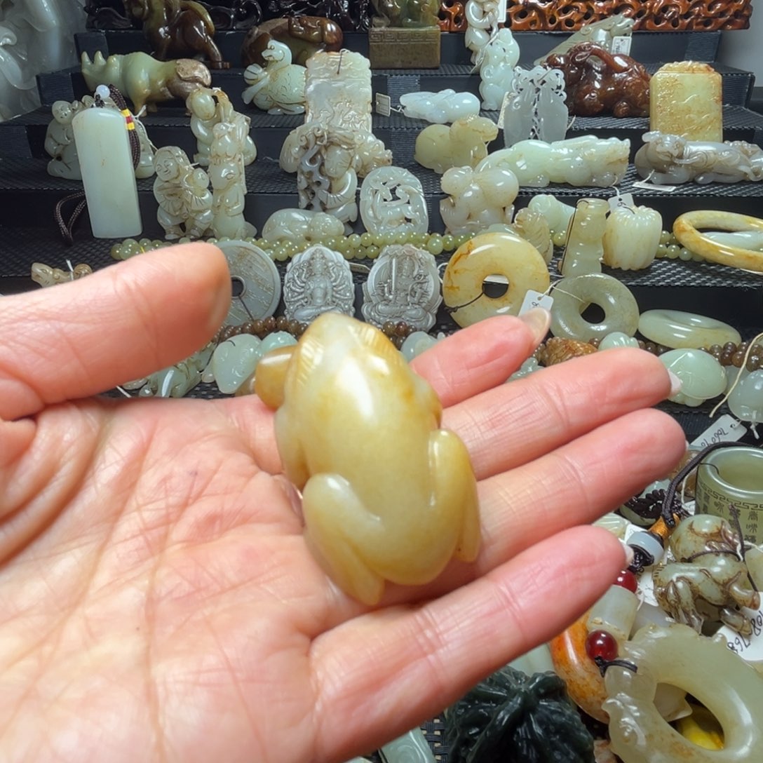 古***轩和田玉未镶嵌颈饰