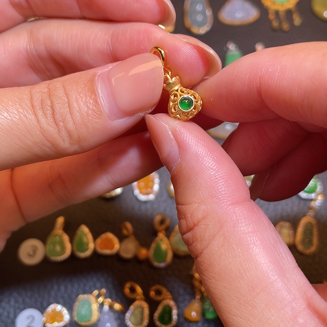 翡翠银S925镶嵌颈饰