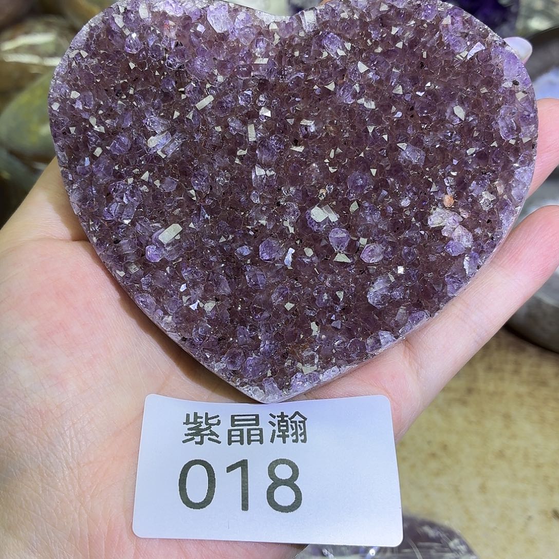 未镶嵌水晶大型摆件（非配饰）