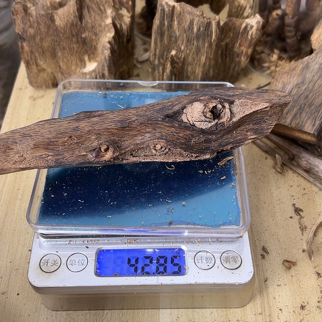 香料绿奇楠虫漏42克白棋