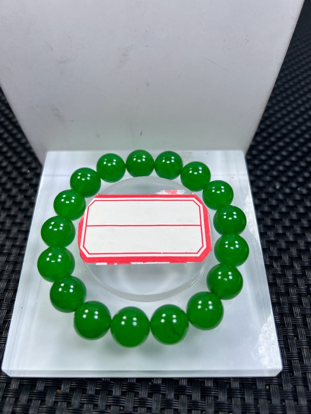 绿色12mm手串发一条C111