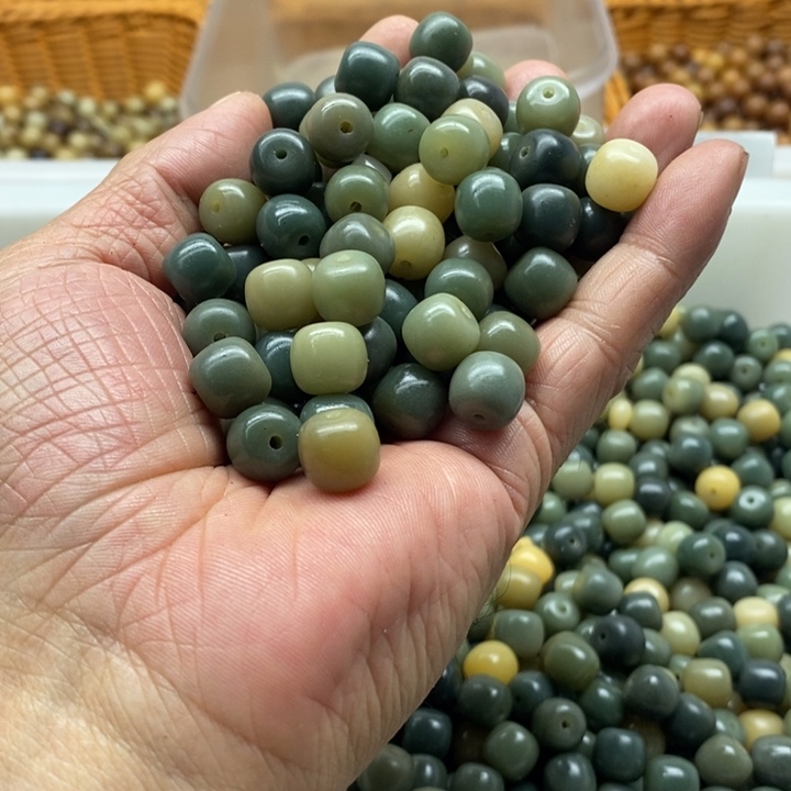 吊坠白玉菩提11-10海盐桶珠200颗