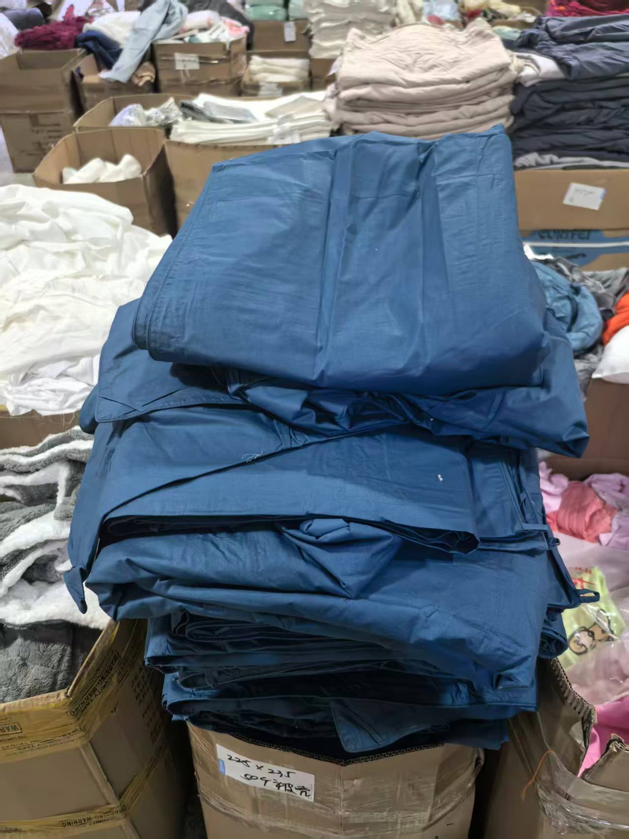 《厚广家》3楼225×235深蓝色全棉高支棉被壳子 发1张 3.4斤