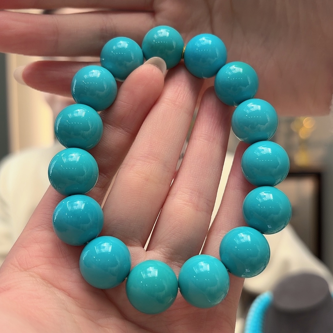 绿松石未镶嵌颈饰