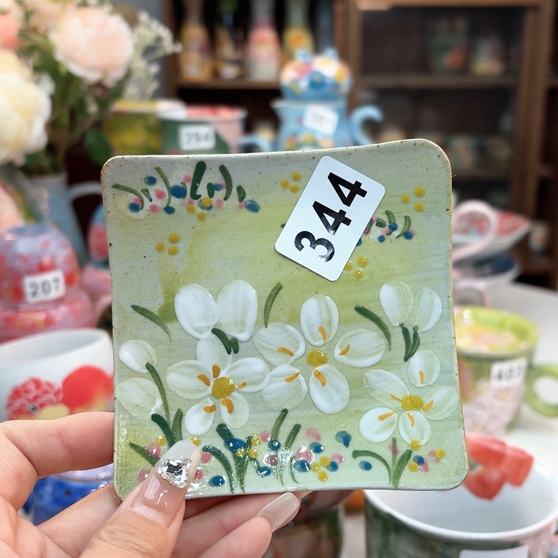 瓷片bhjhhhhjjjjjjm