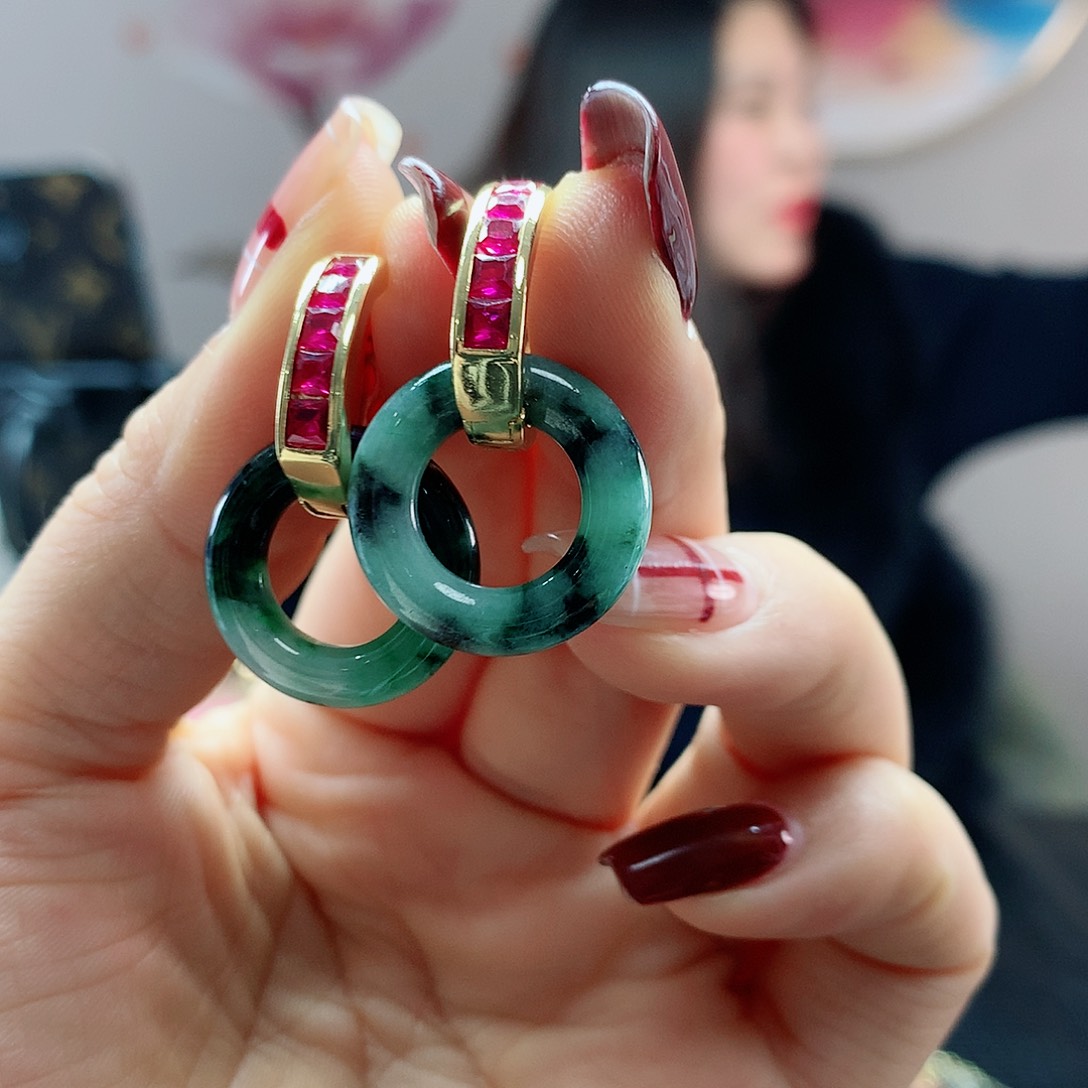 【闪购商品】翡翠耳饰未镶嵌，